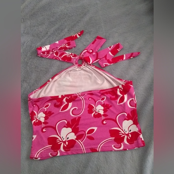 SHEIN Top - Picture 3 of 5